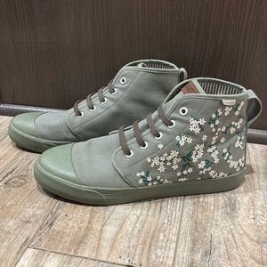 Bangs Boone High Tops Women's Size 9.5 Floral Embroidered Unisex Canvas
